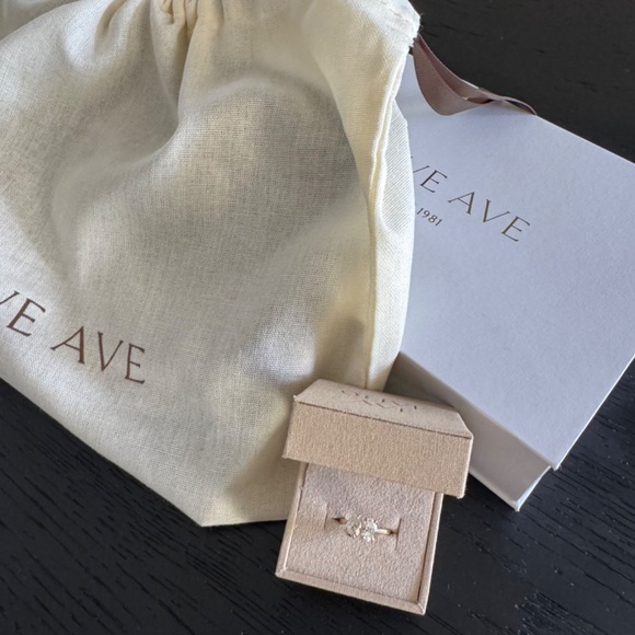 Natural Diamond Toi et Moi Engagement Ring - Picture 3 of 7